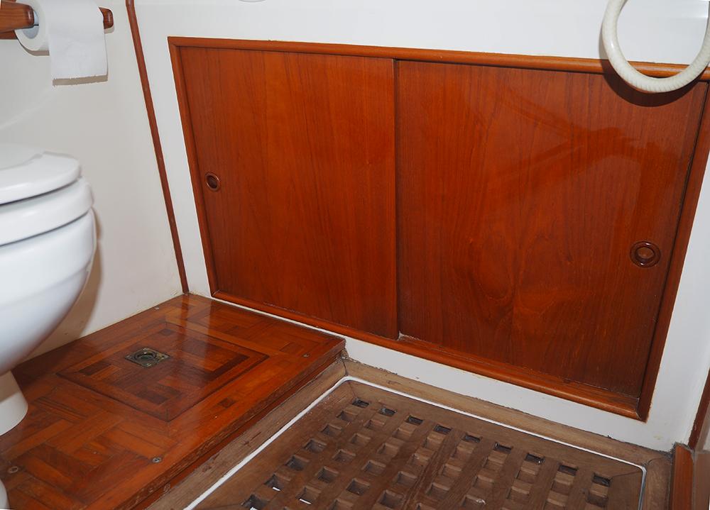 Aft cabin, Accommodation